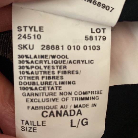 Le Chateau Size Large  Exc Shape 3/4 Sleeve 1 button - Picture 14 of 15